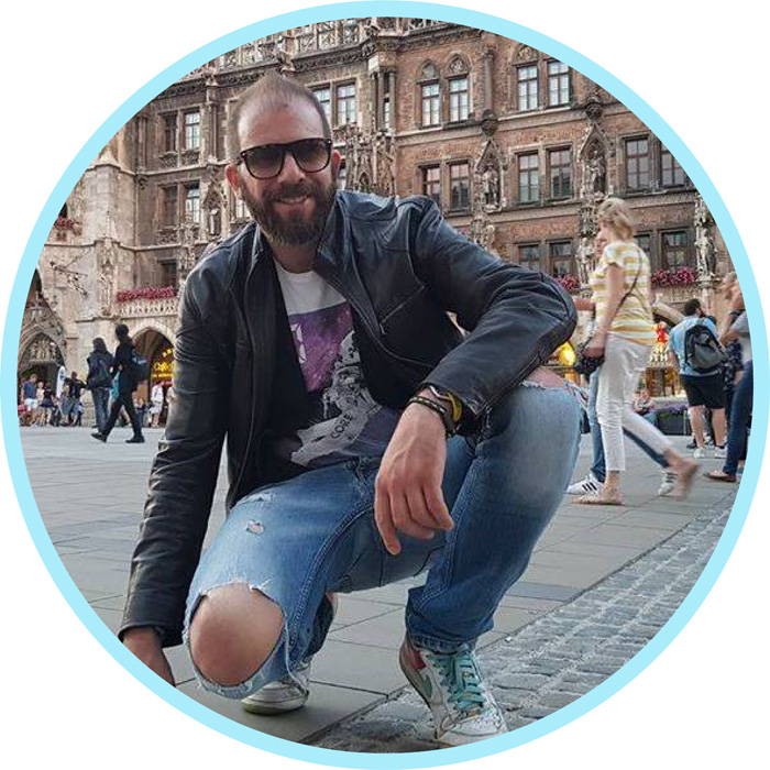Hivatalos fordítani valód van? Külföldi üzleti partnereddel tárgyalnál? Nem szeretnél félreértéseket? EMANUELE a Te embered!